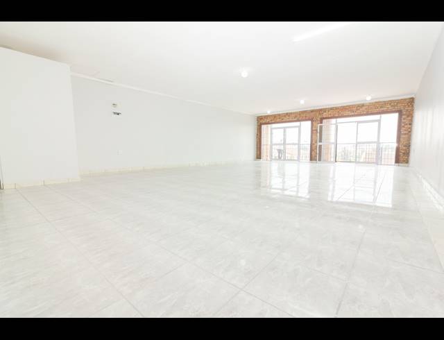 110M² BUSINESS CENTRE TO LET IN WESTCLIFF